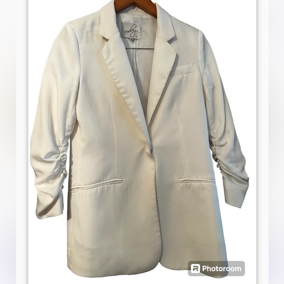 Audrey 3+1 Cream Blazer 3/4 ruched sleeve 1 button Sz S Women - Picture 5 of 12